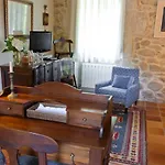 Casa de Campo Entre Os Ríos - Y Enoturismo Pobra Do Caraminal