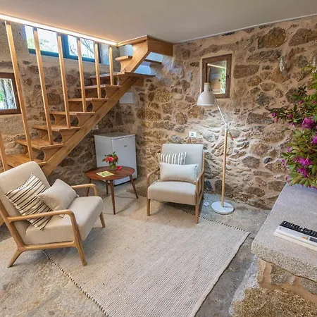 Entre Os Rios - Y Enoturismo 卡拉米尼亚尔镇